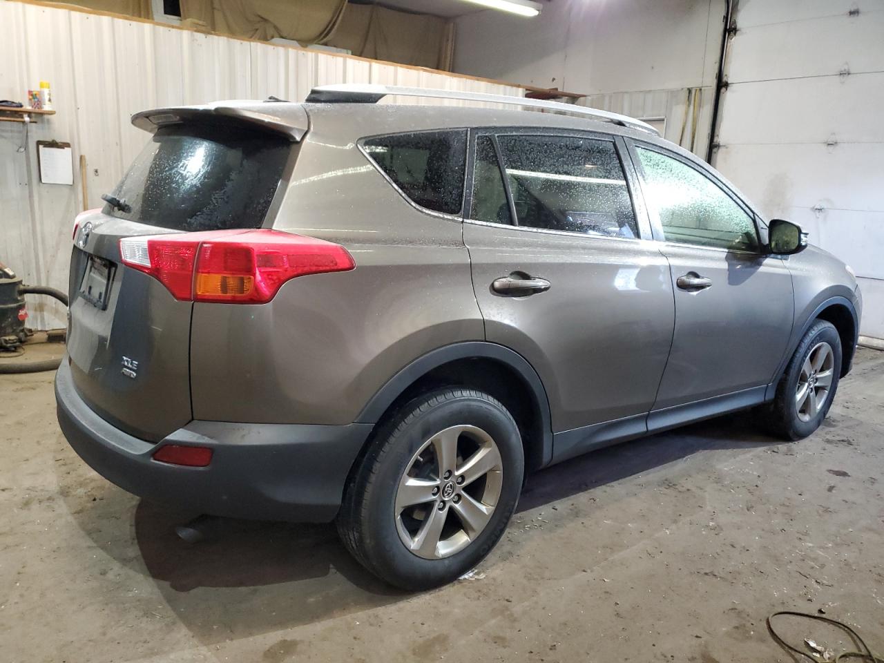 2015 Toyota RAV 4 - Image 3