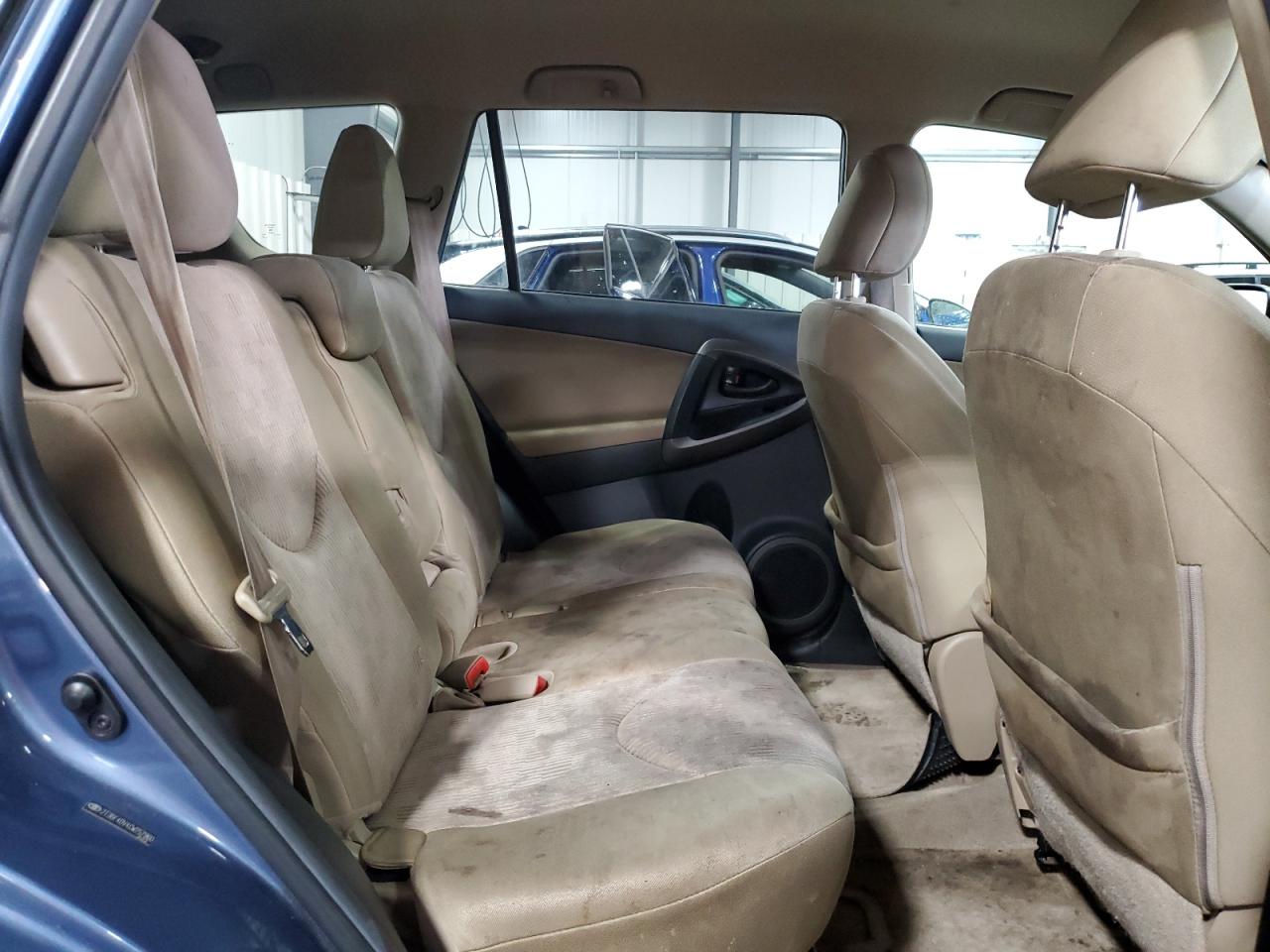 2012 Toyota RAV 4 - Image 12
