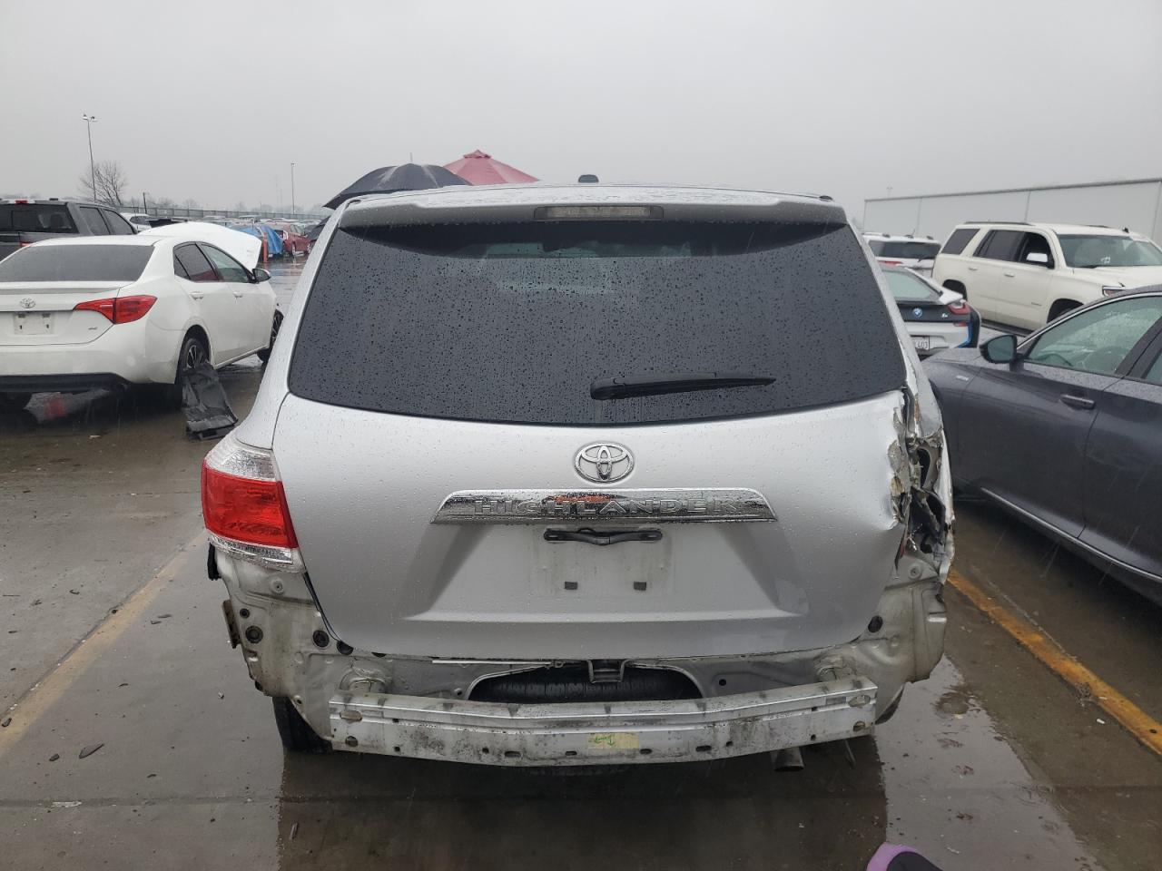 2011 Toyota Highlander - Image 6
