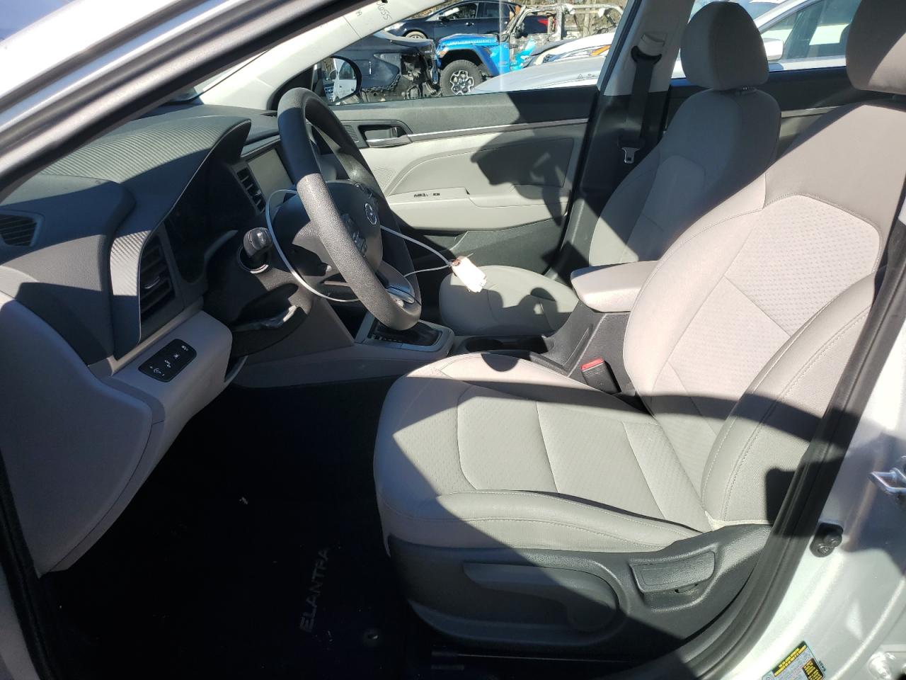 2019 Hyundai Elantra - Image 7