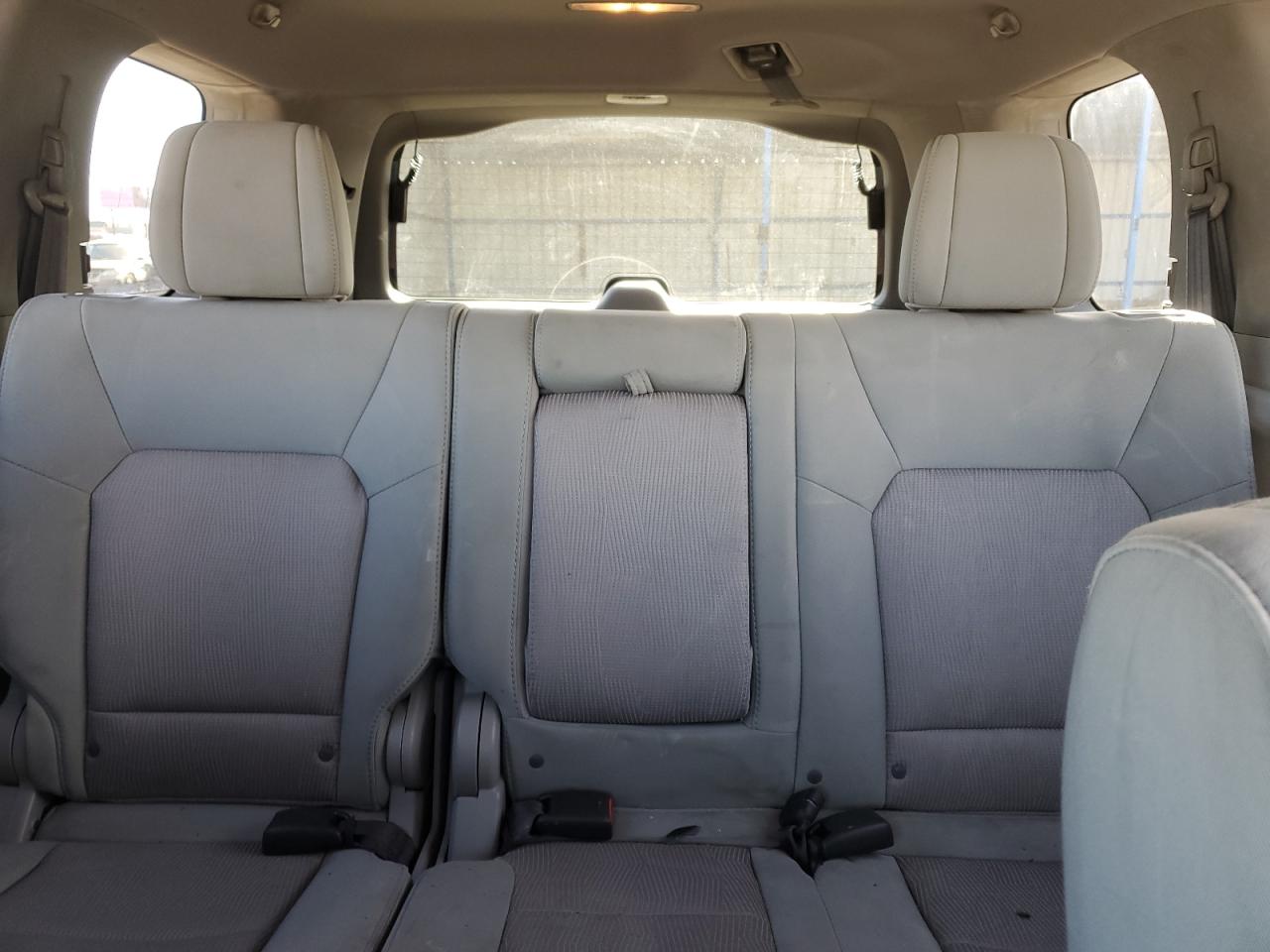 2015 Honda Pilot - Image 10