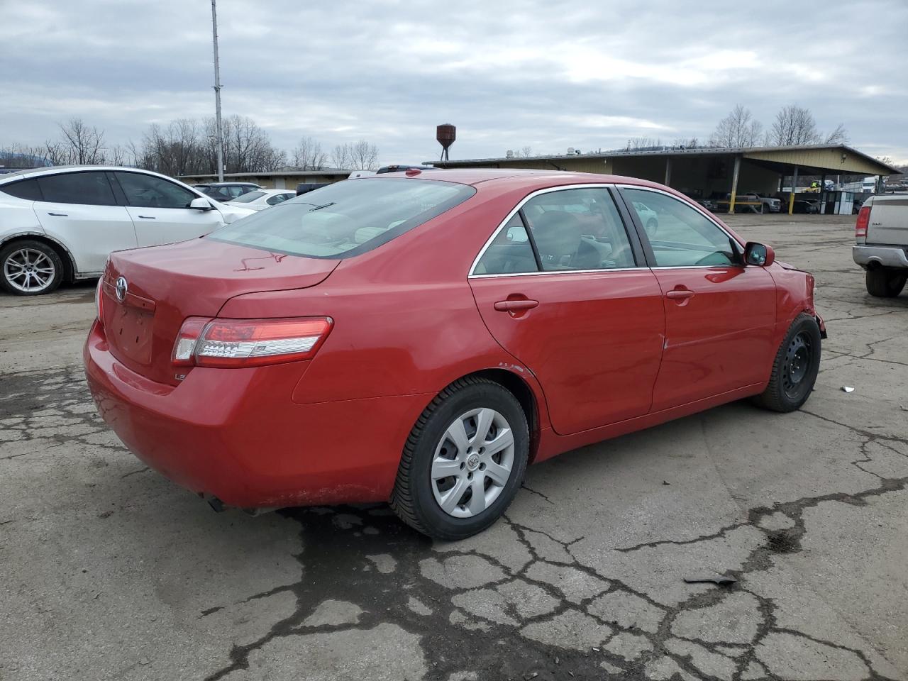 2011 Toyota Camry - Image 3