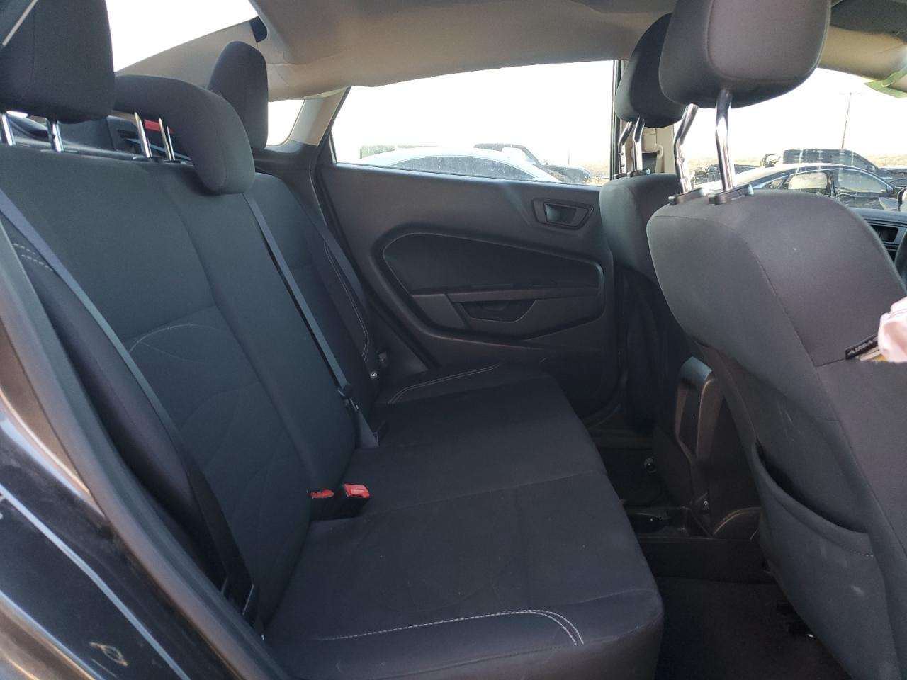 2018 Ford Fiesta - Image 10