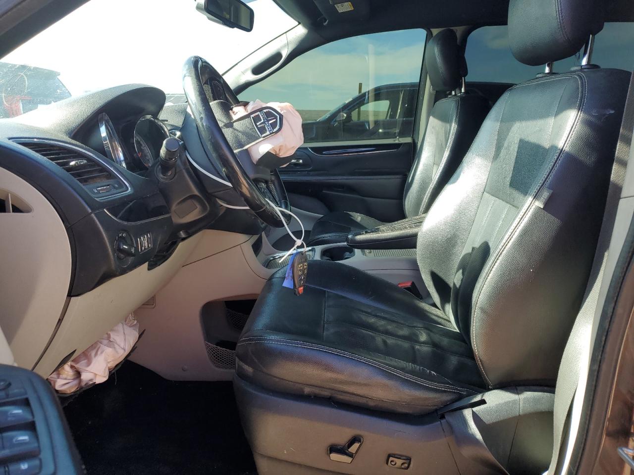 2017 Dodge Caravan - Image 7