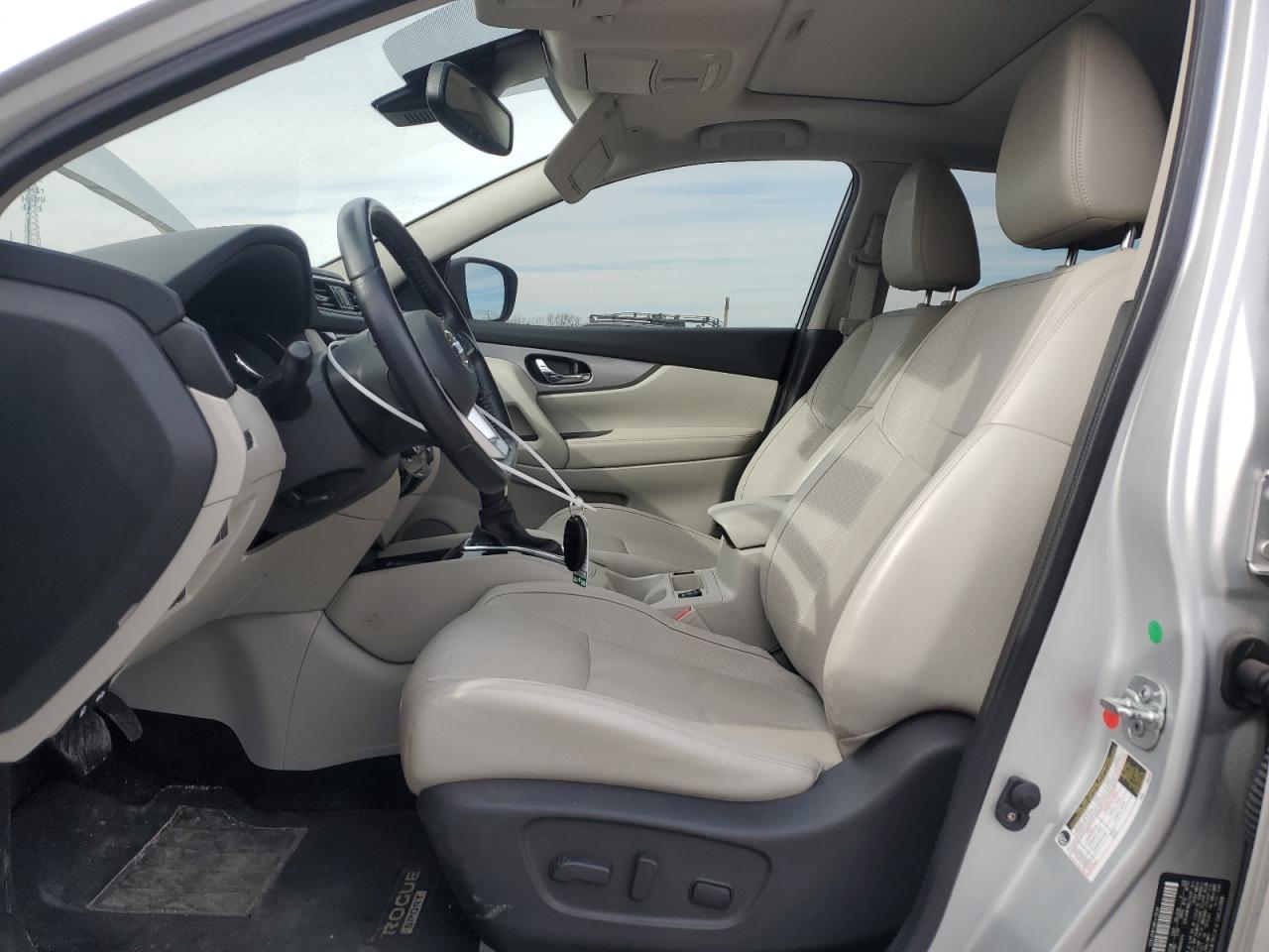 2020 Nissan Rogue - Image 7