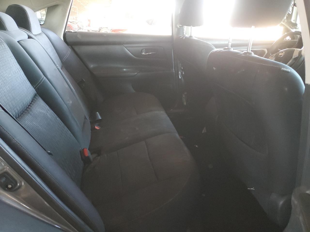 2016 Nissan Altima - Image 10