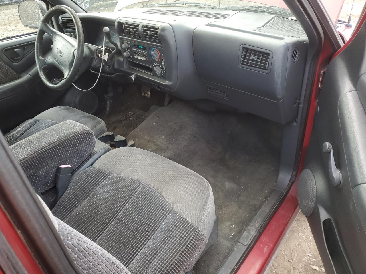 1997 GMC Sonoma - Image 8