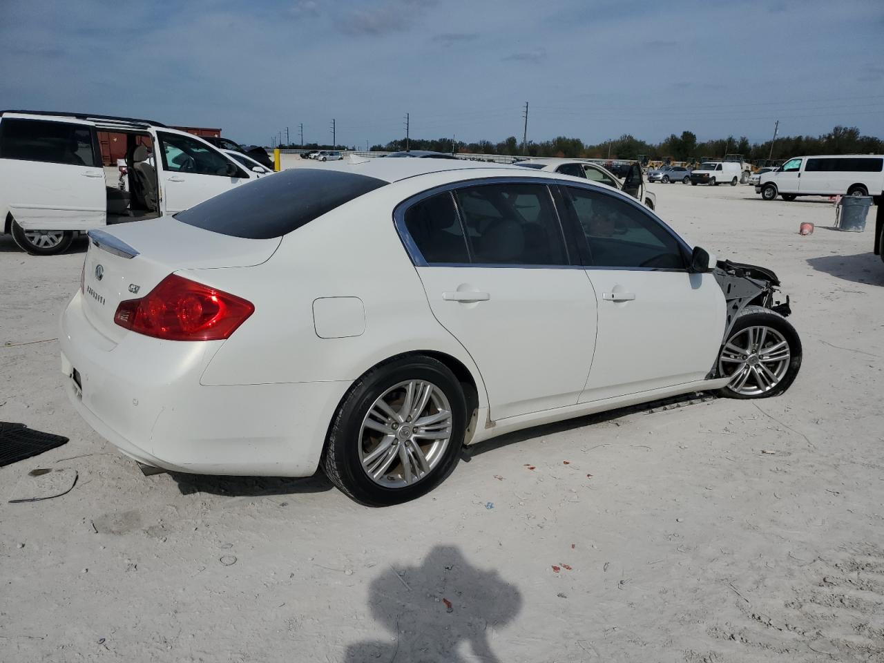 2013 Infiniti G - Image 3