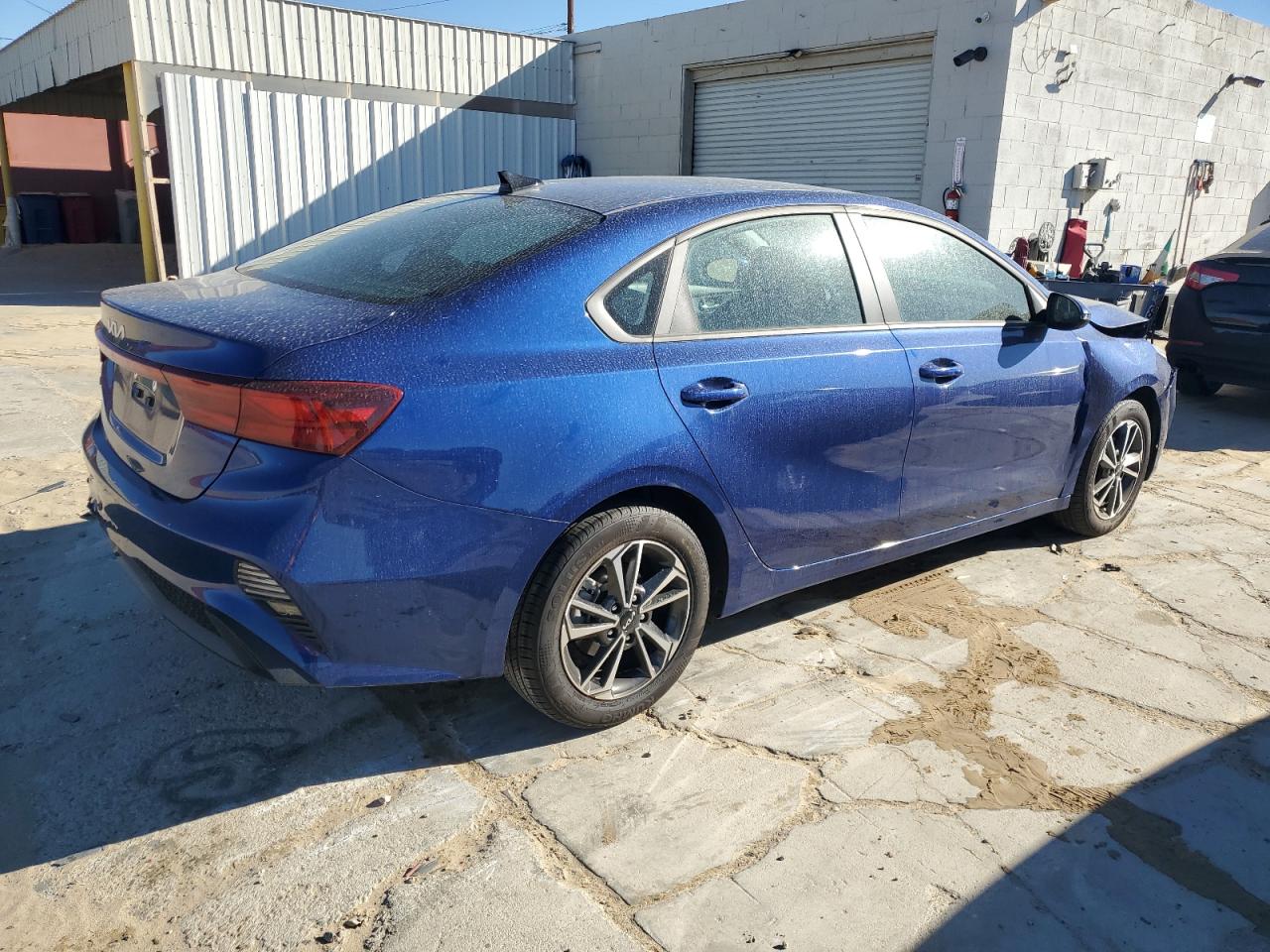 VIN 3KPF24AD2RE717727 2024 KIA FORTE no.3