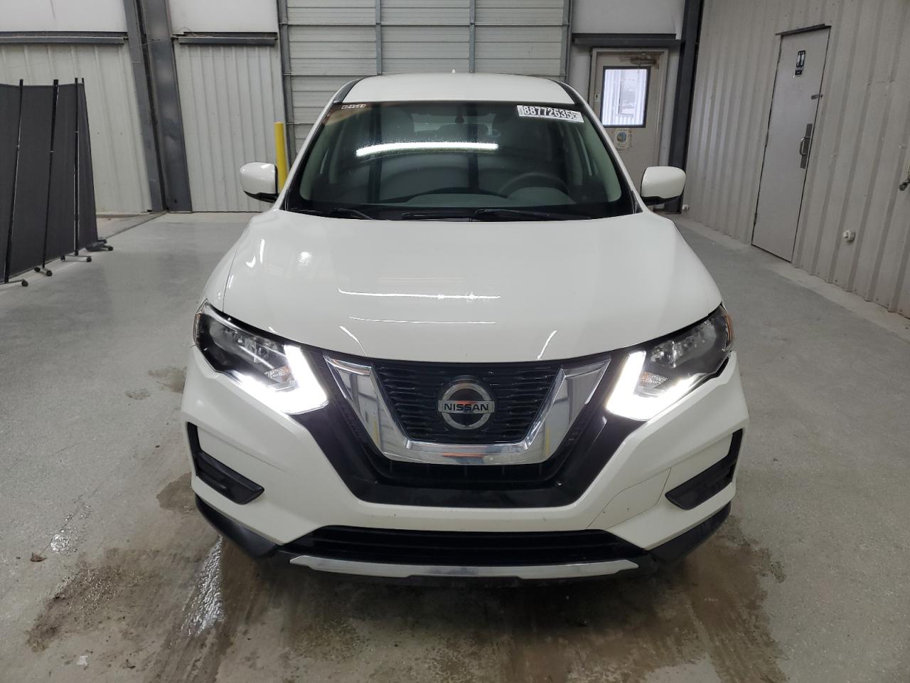 2018 Nissan Rogue - Image 5