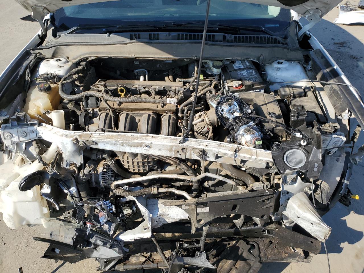 2015 Ford Fusion - Image 12