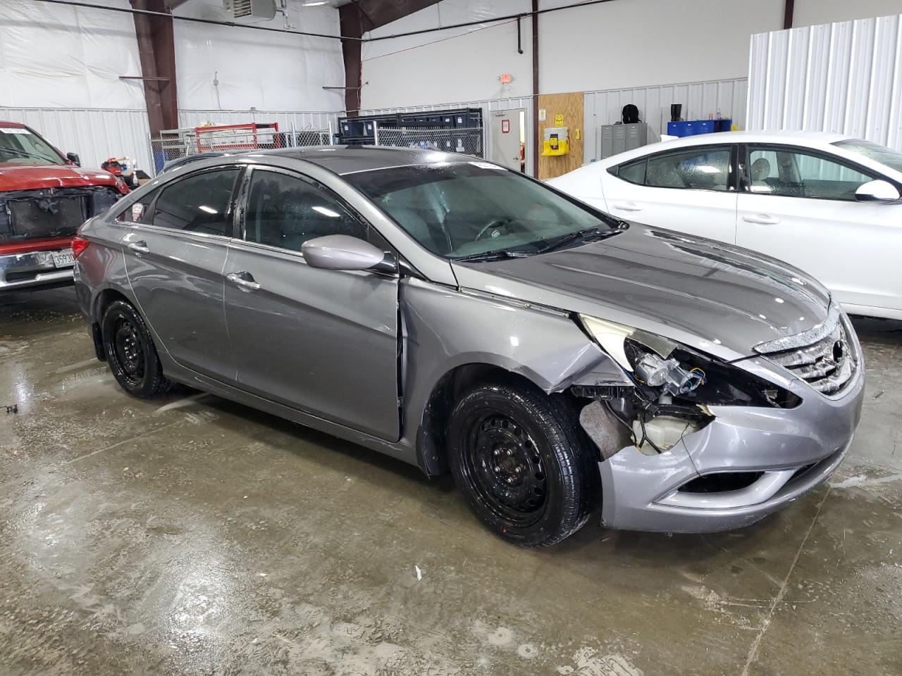 2012 Hyundai Sonata - Image 4
