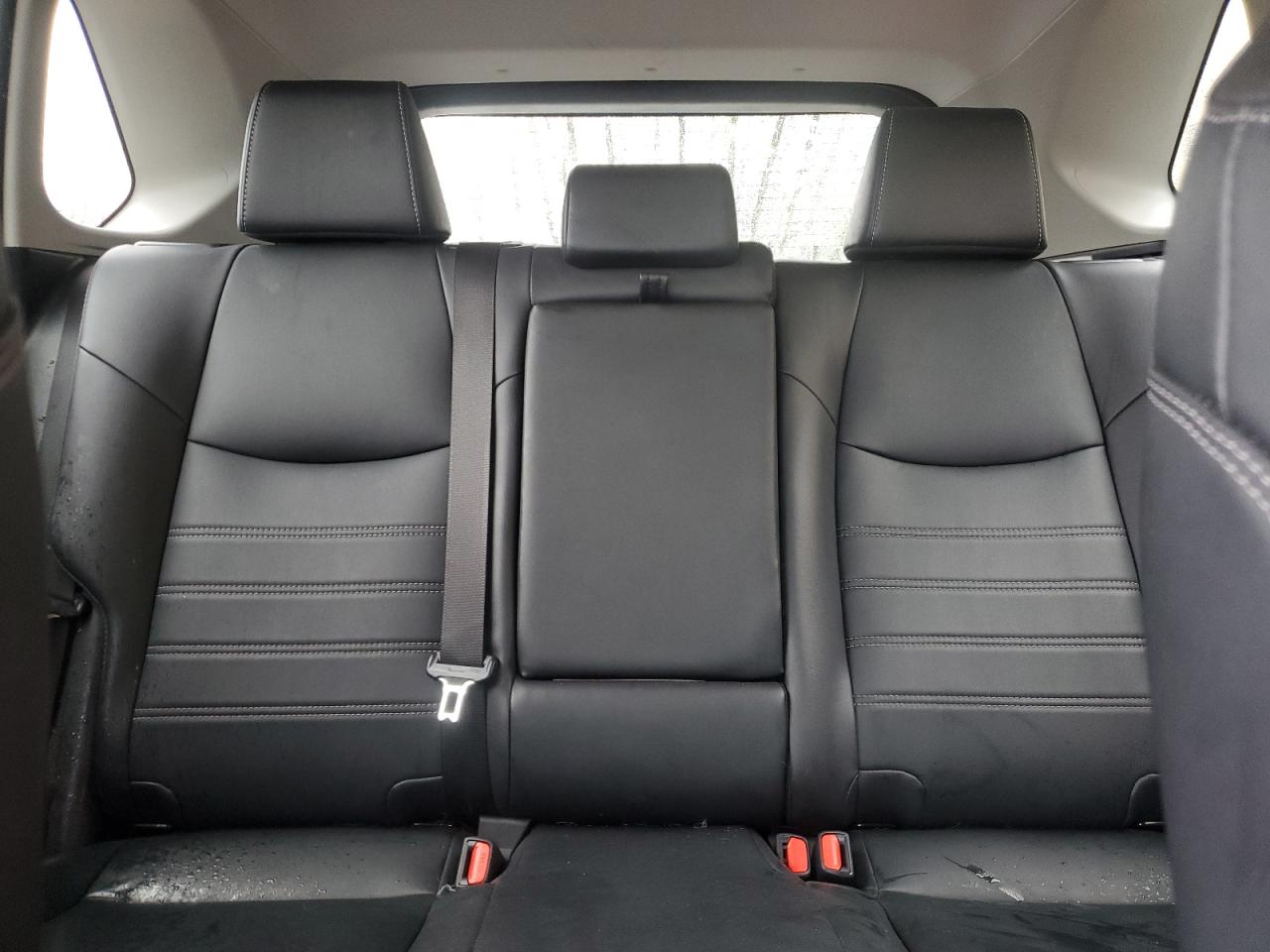2024 Toyota RAV 4 - Image 10