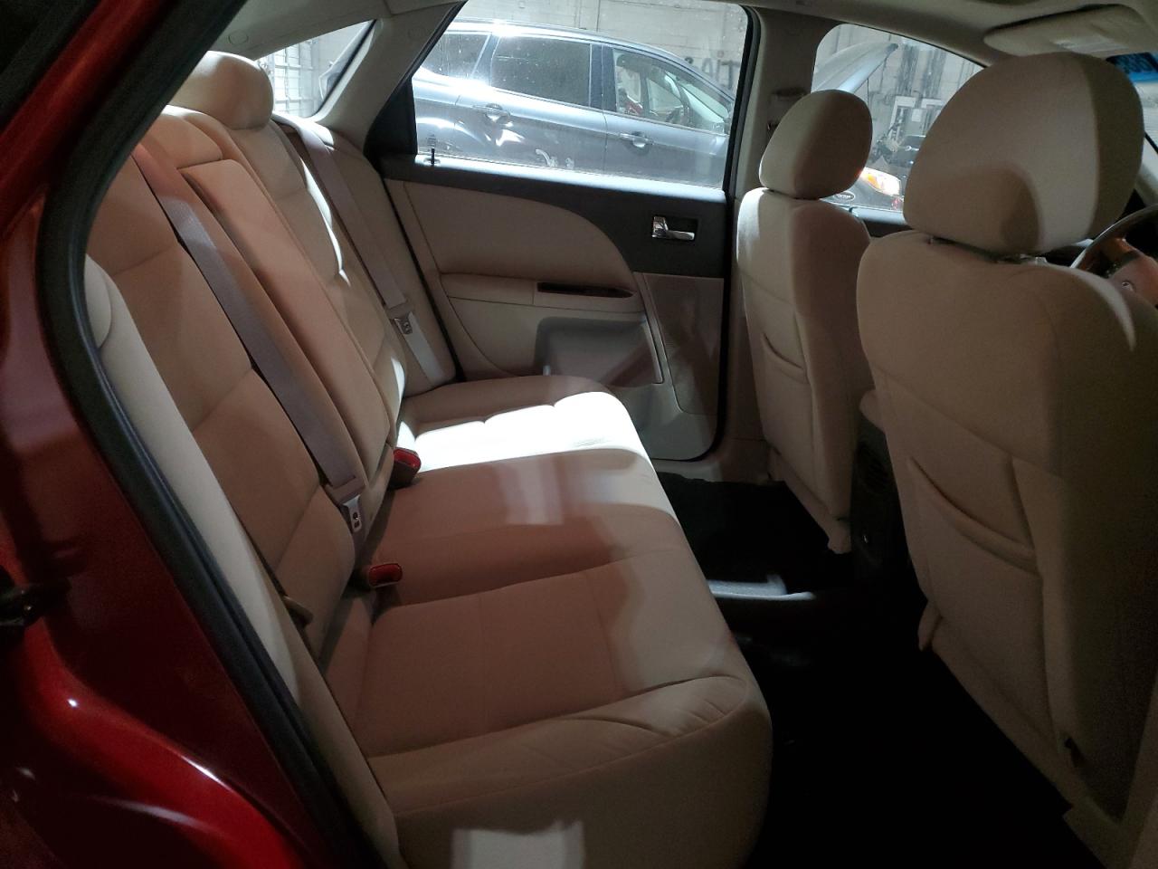 2009 Ford Taurus - Image 10