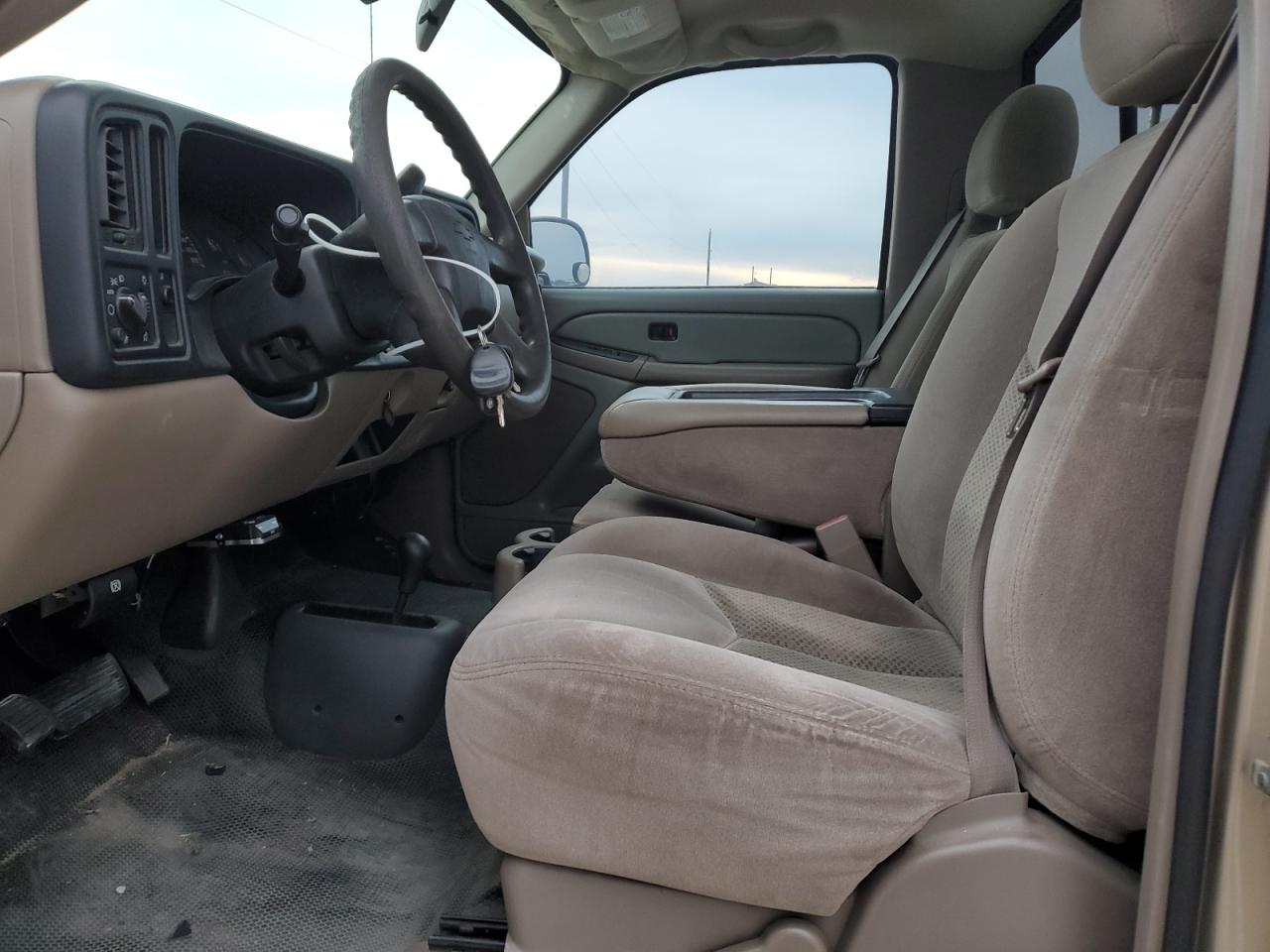 2006 Chevrolet Silverado - Image 7