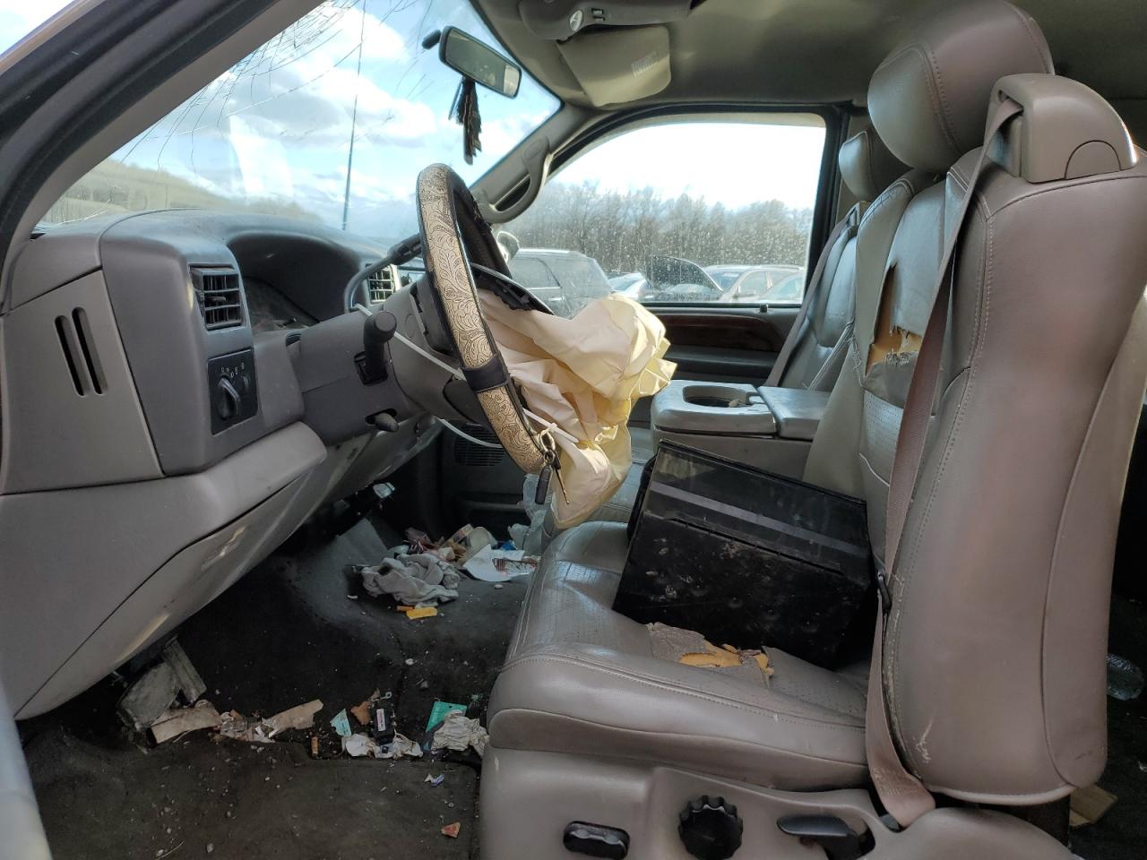2001 Ford F250 - Image 7