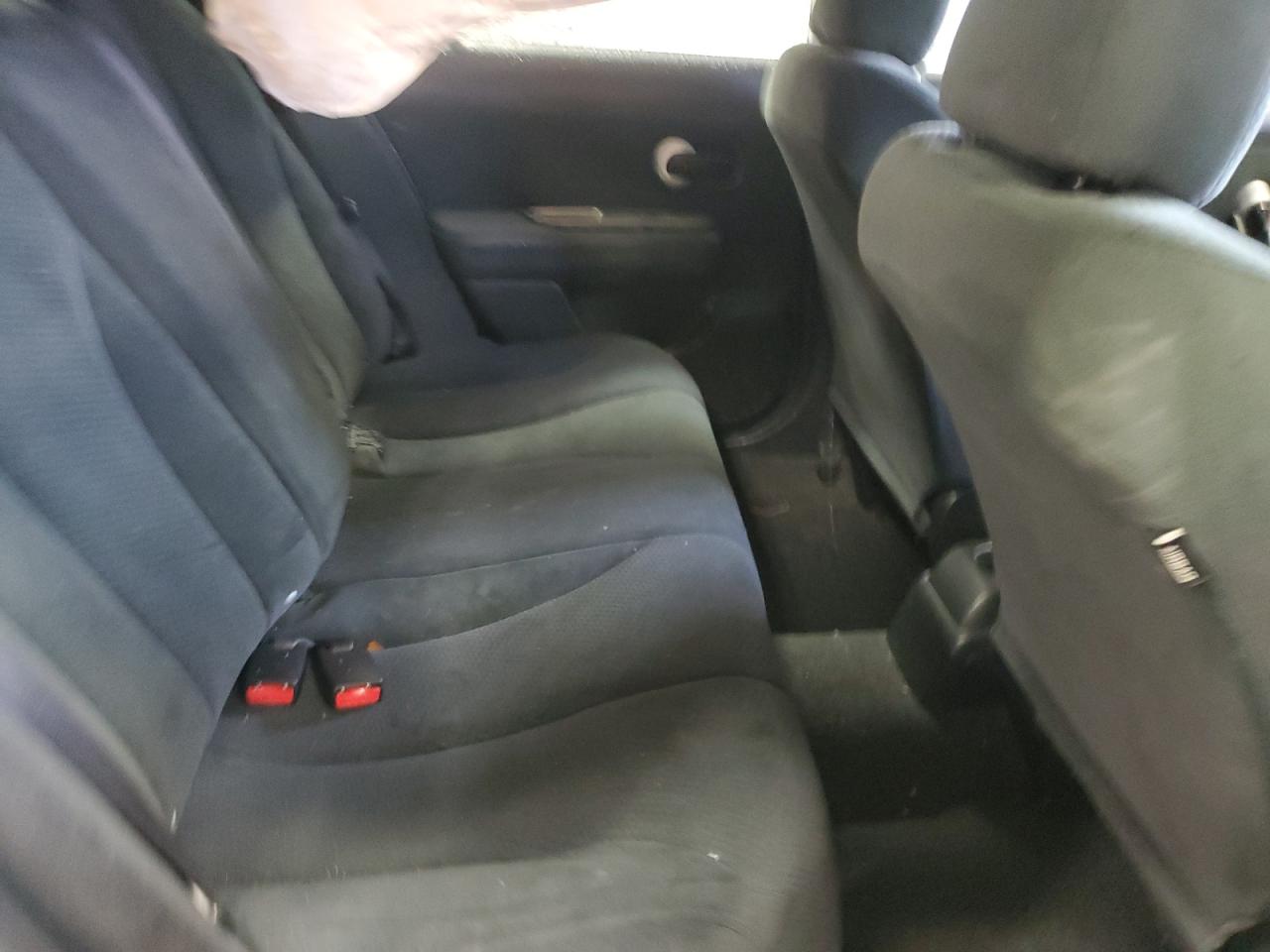 2012 Nissan Versa - Image 11