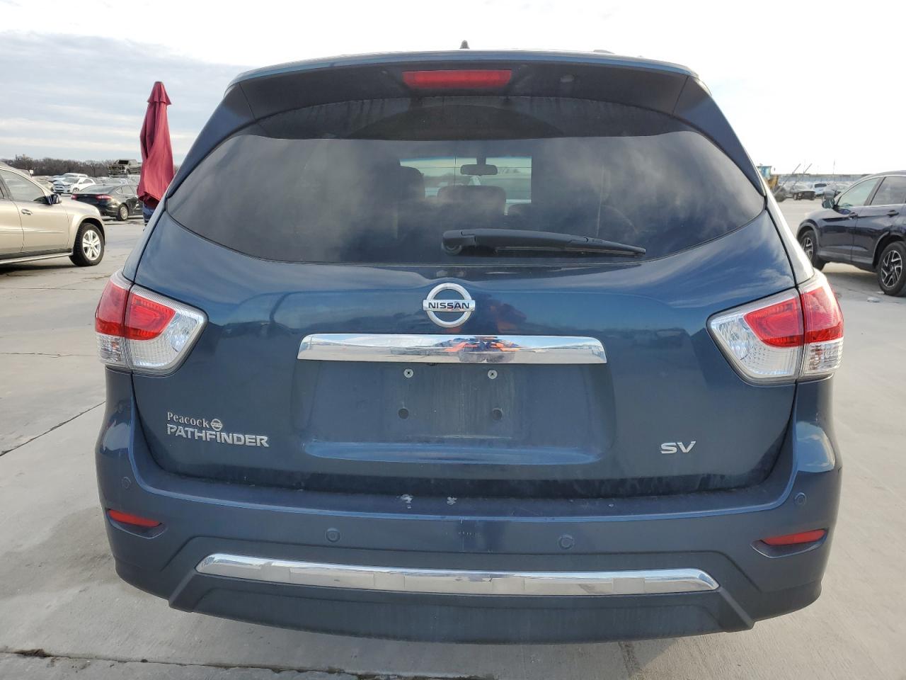 2014 Nissan Pathfinder - Image 6