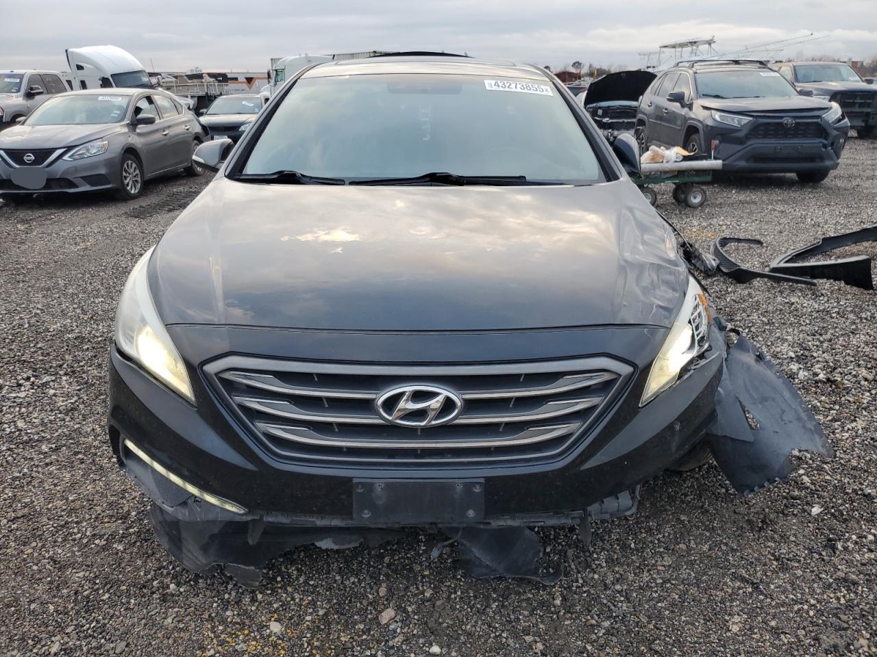 2017 Hyundai Sonata - Image 5