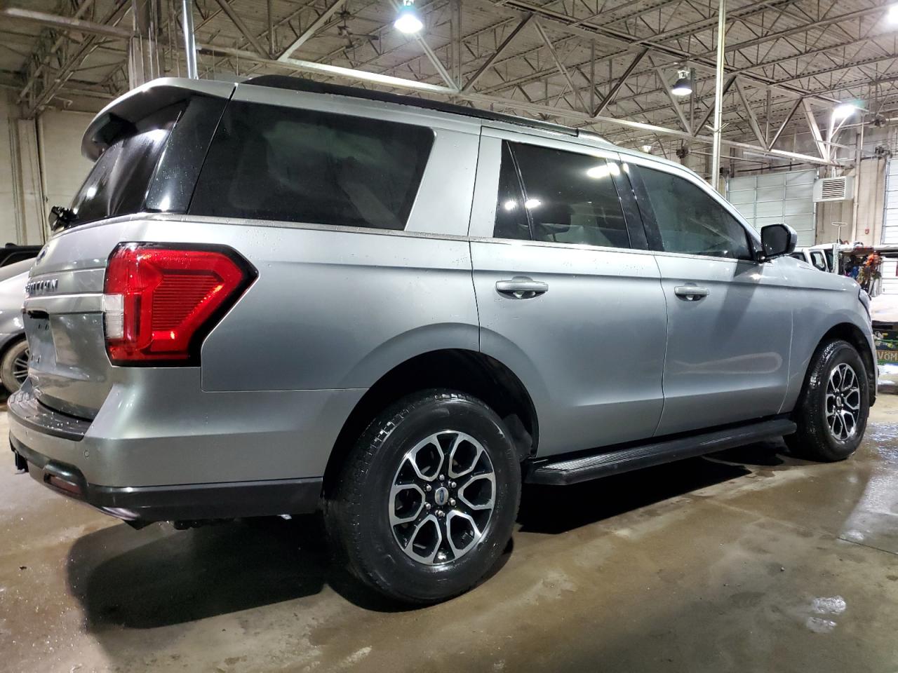 2022 Ford Expedition - Image 3