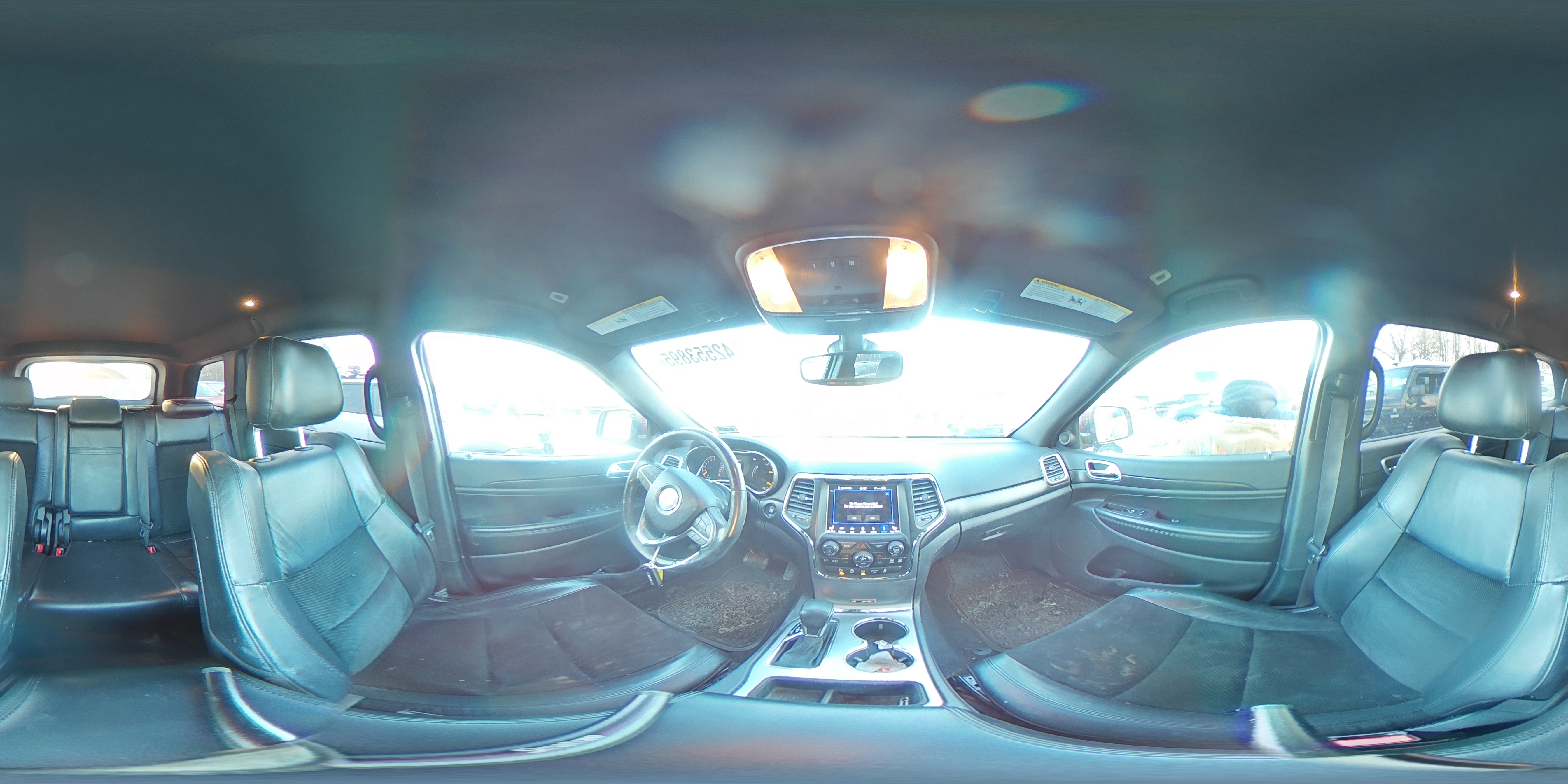 2018 Jeep Grand Cherokee - Image 14