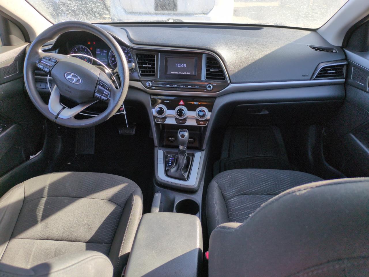 2019 Hyundai Elantra - Image 8