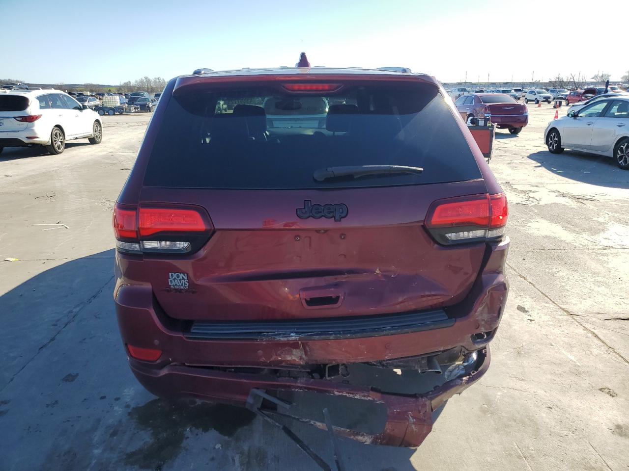 2017 Jeep Grand Cherokee - Image 6
