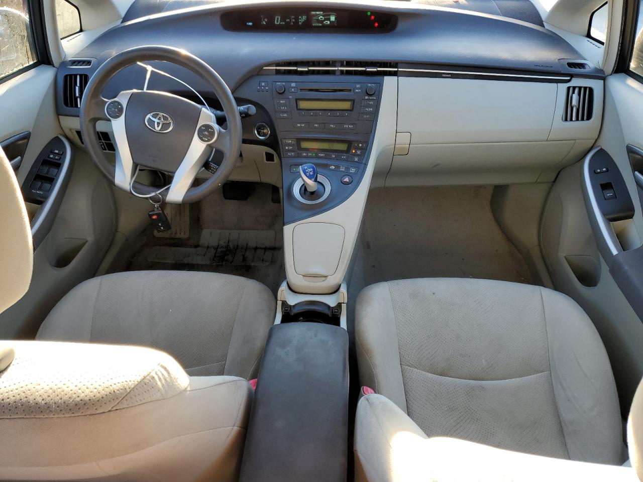 2010 Toyota Prius - Image 8