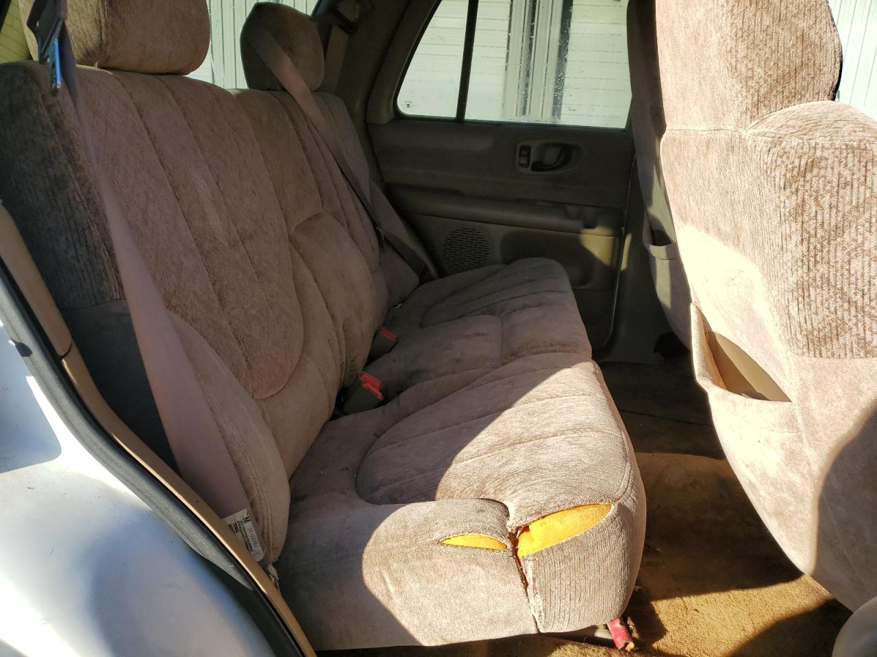 1998 GMC Jimmy - Image 11