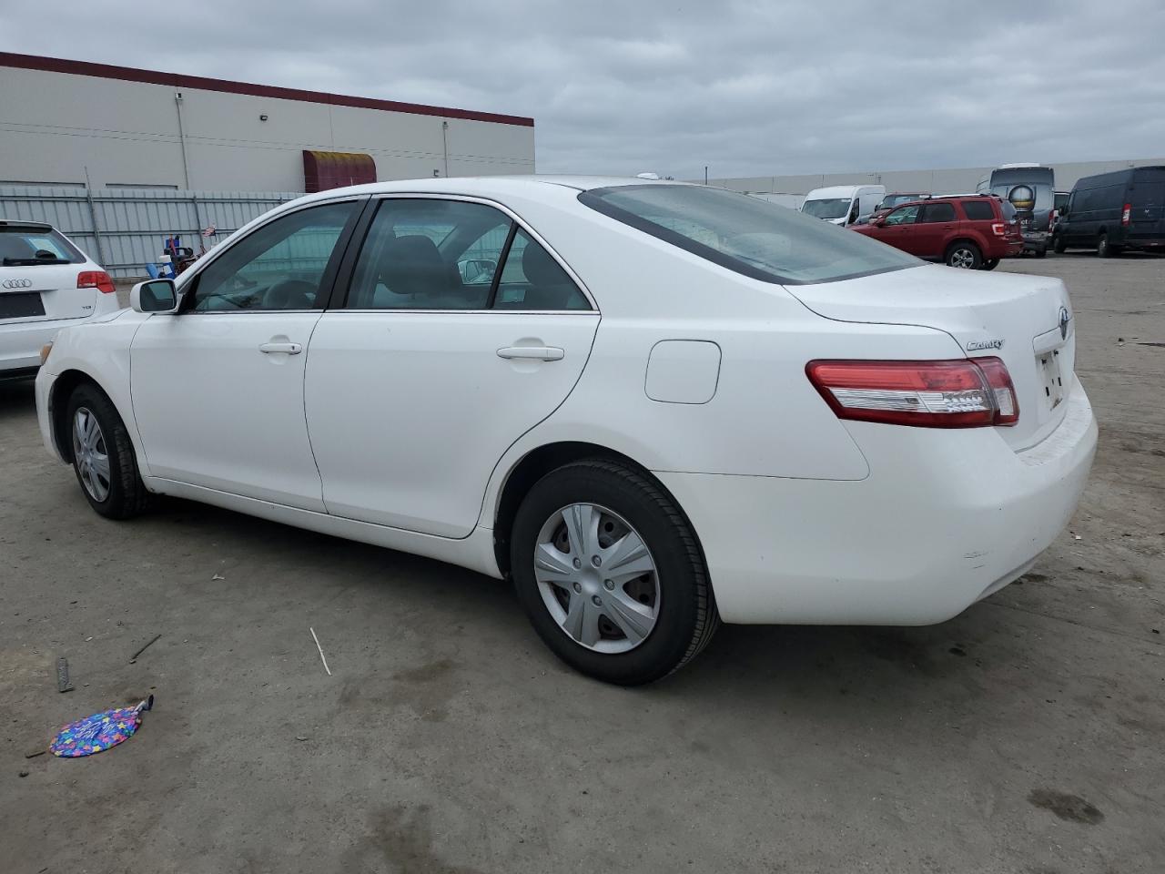 2011 Toyota Camry - Image 2