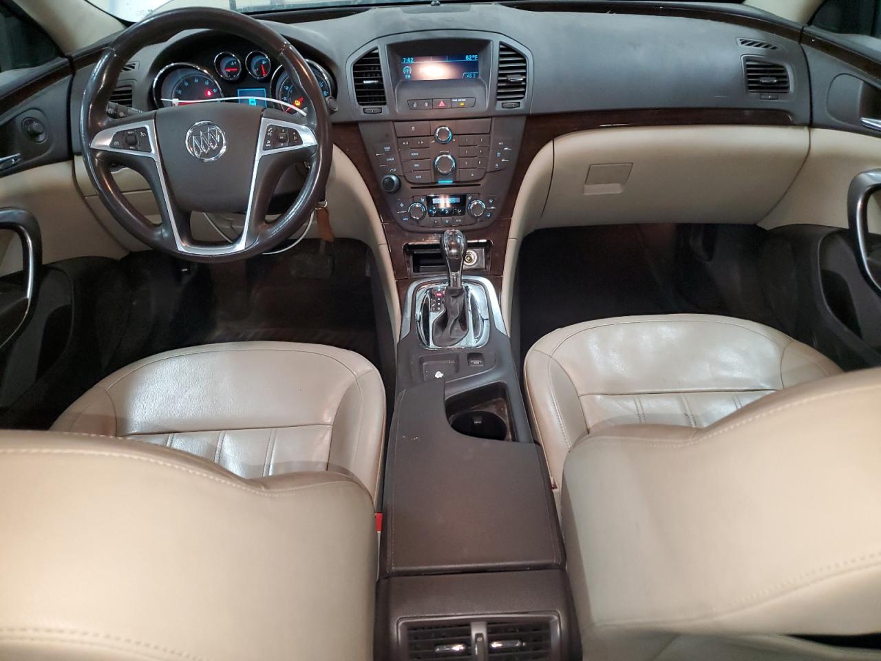 2011 Buick Regal - Image 8