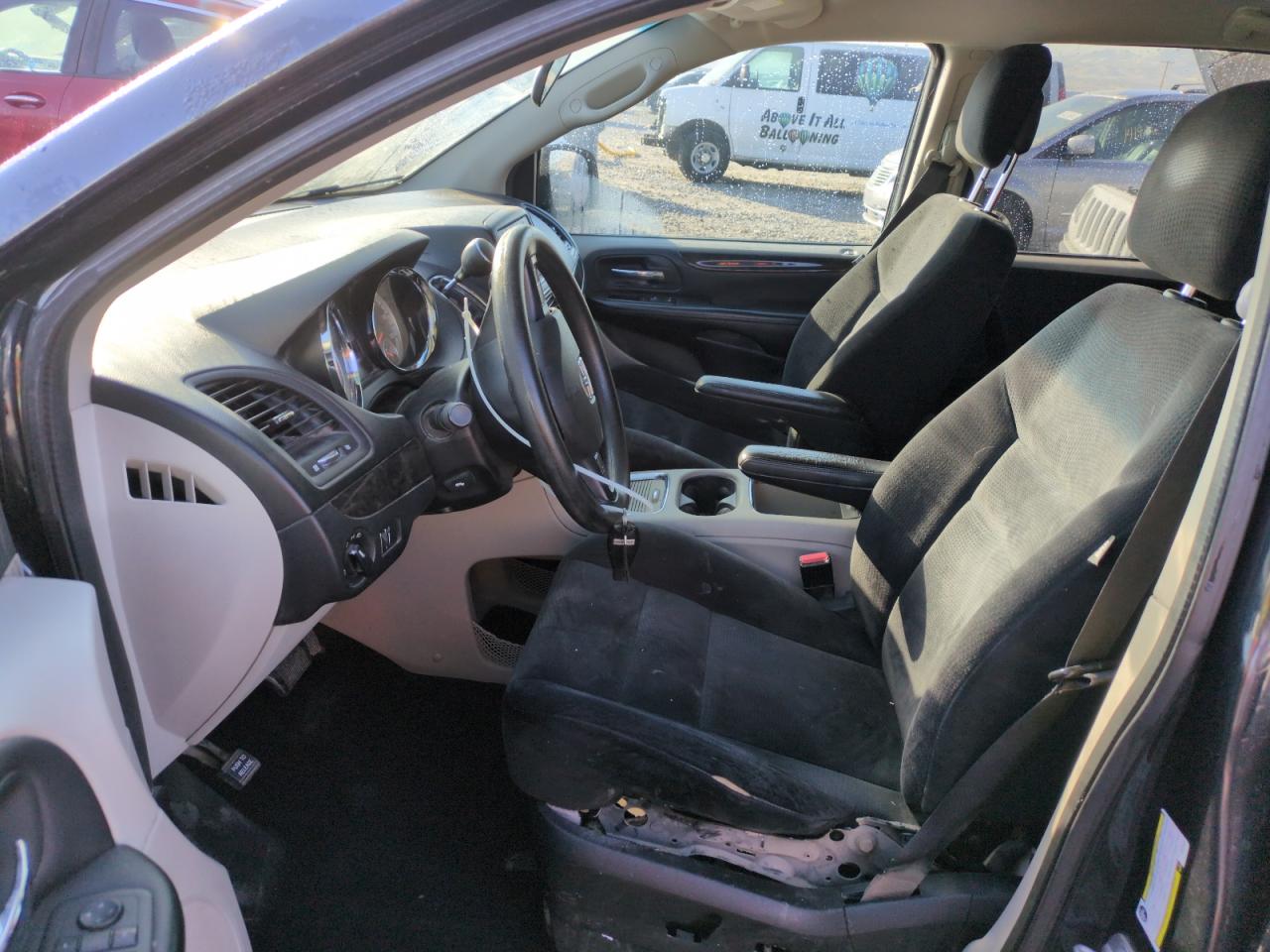 2014 Dodge Caravan - Image 7