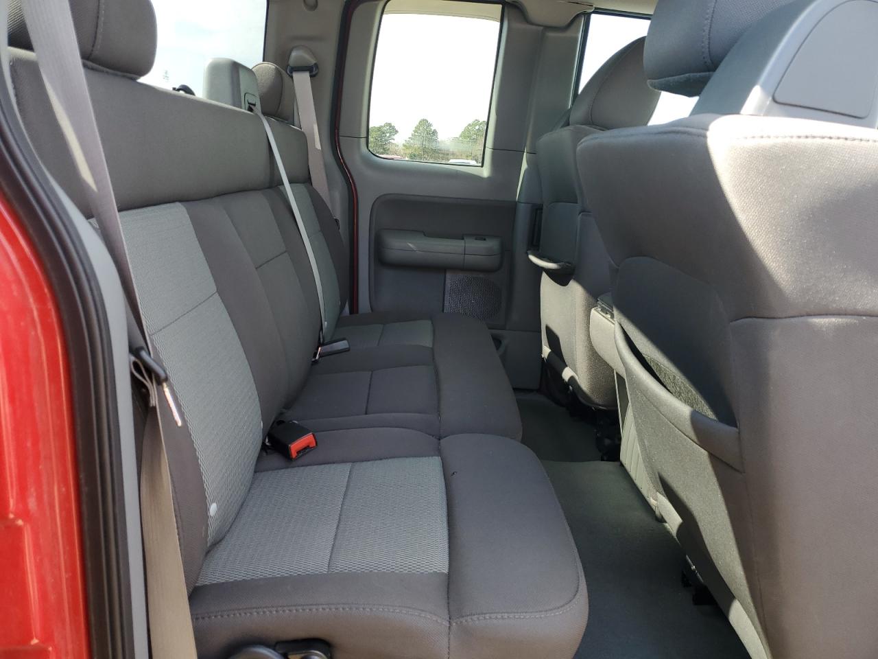 2005 Ford F-150 - Image 10