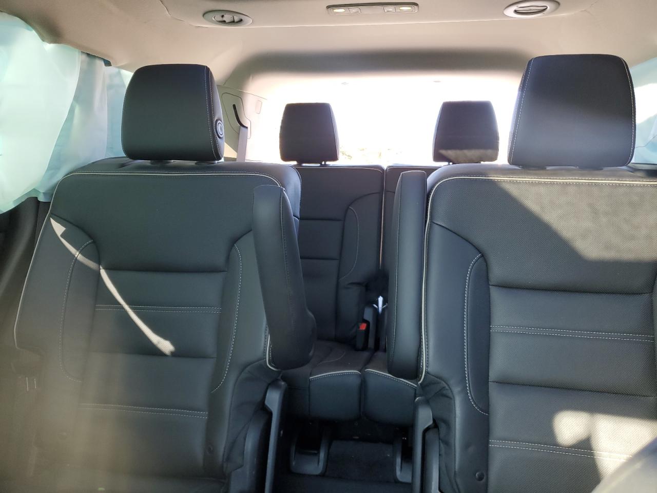 2018 GMC Acadia - Image 10