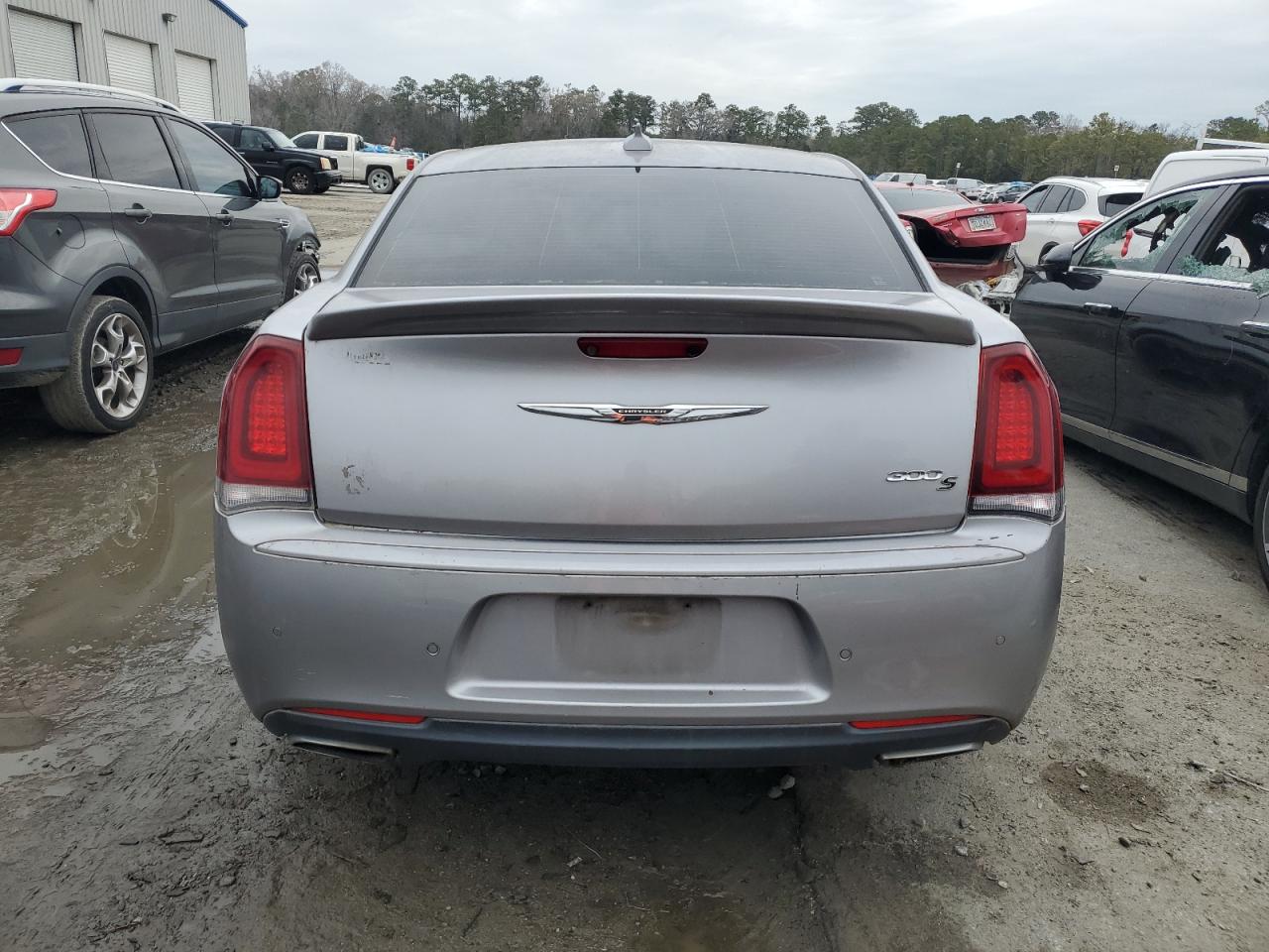 2018 Chrysler 300 - Image 6