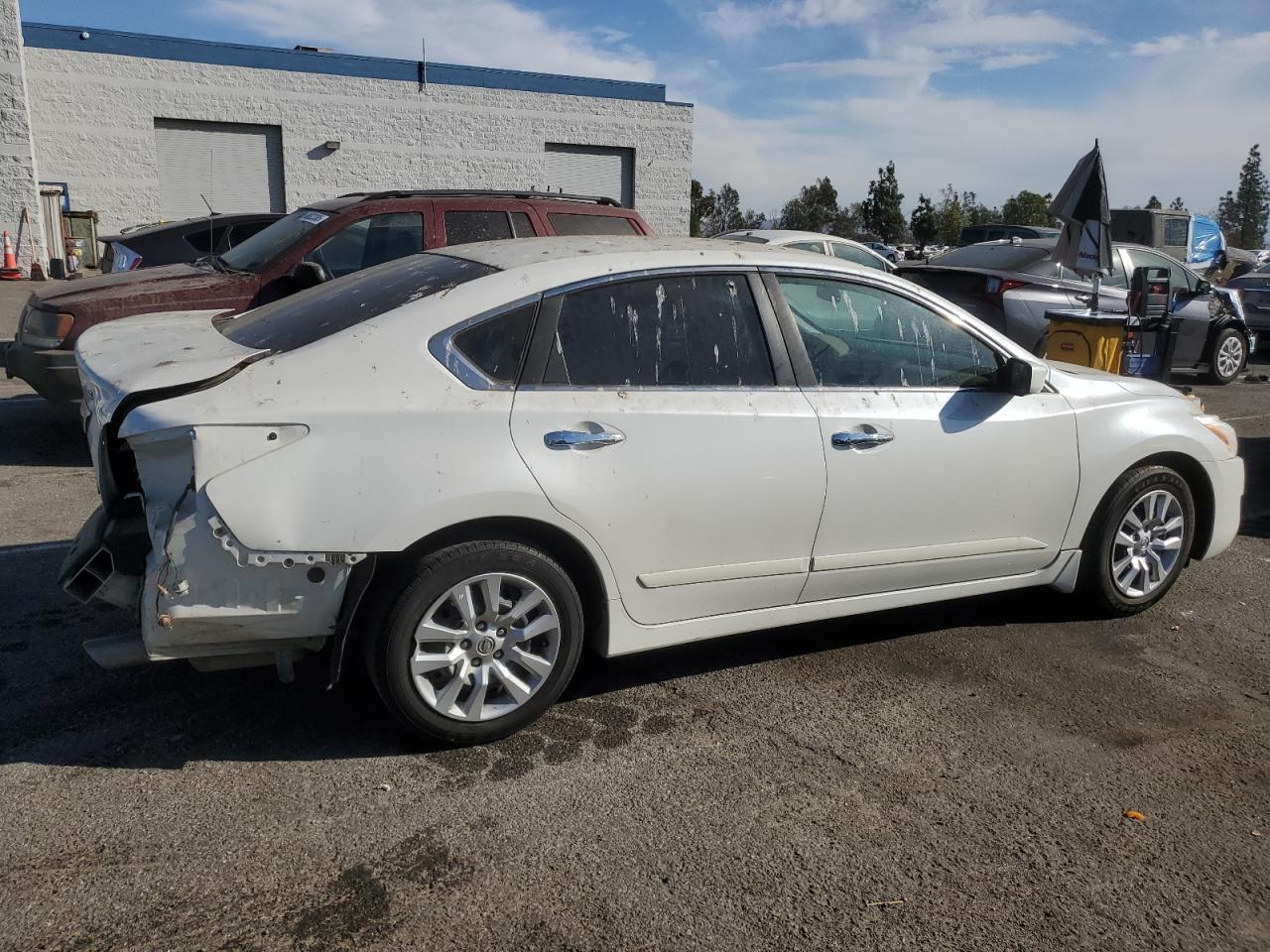 2014 Nissan Altima - Image 3