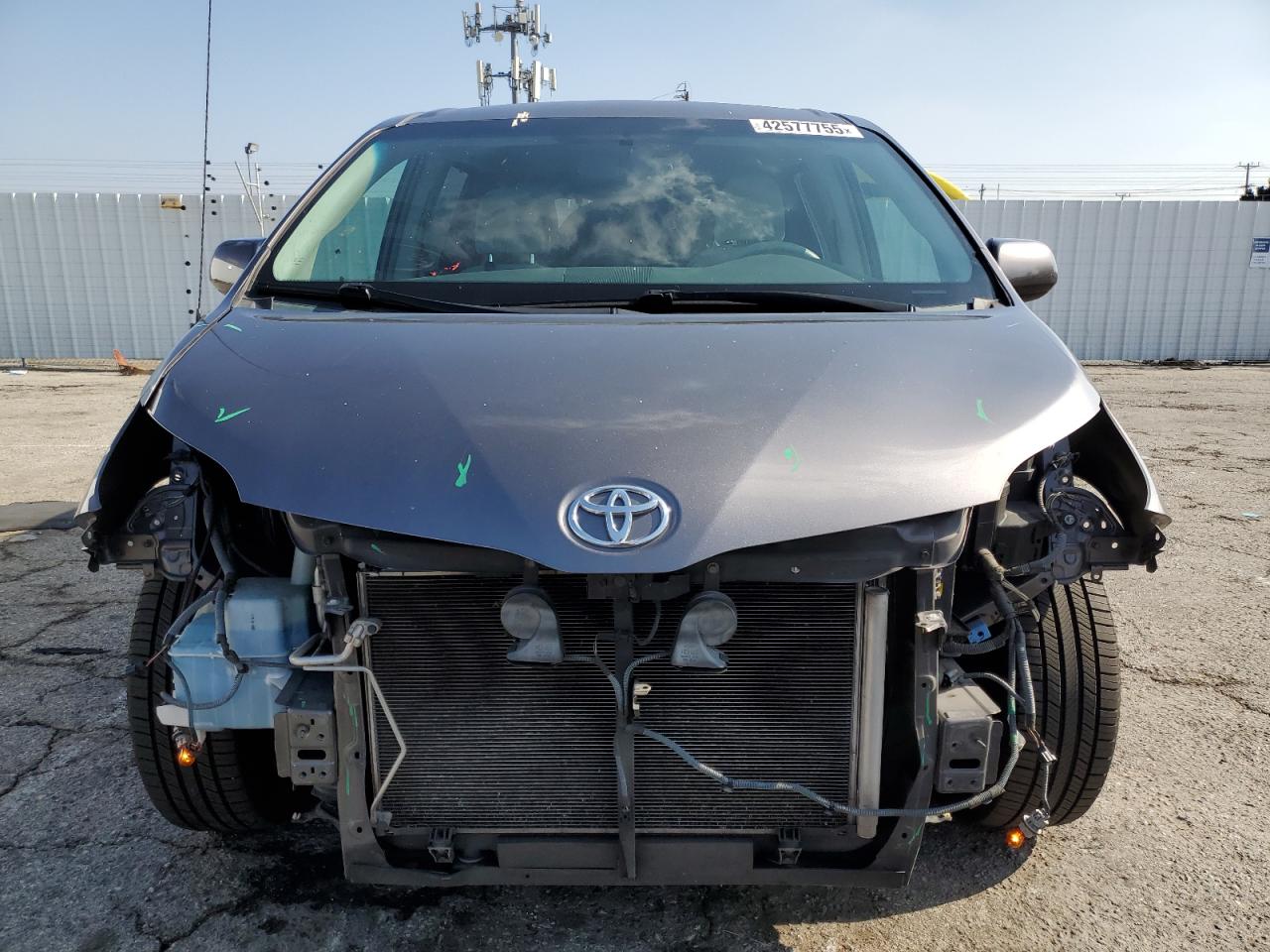 2012 Toyota Sienna - Image 5