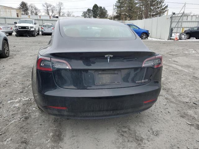  TESLA MODEL 3 2021 Чорний