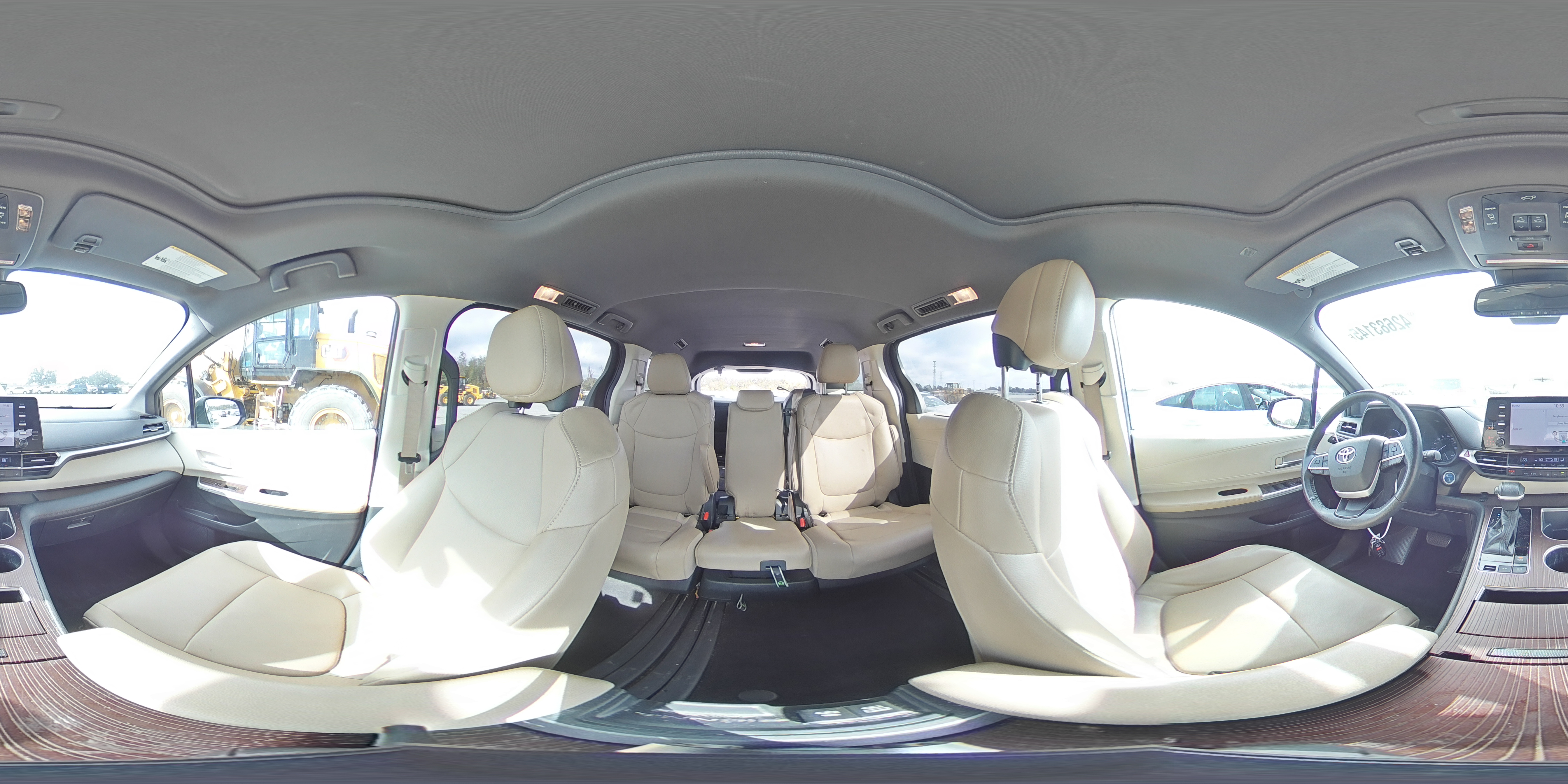 2021 Toyota Sienna - Image 13