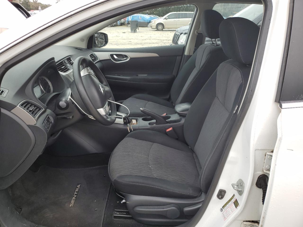 2014 Nissan Sentra - Image 7