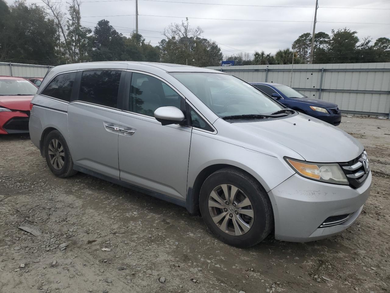2015 Honda Odyssey - Image 4