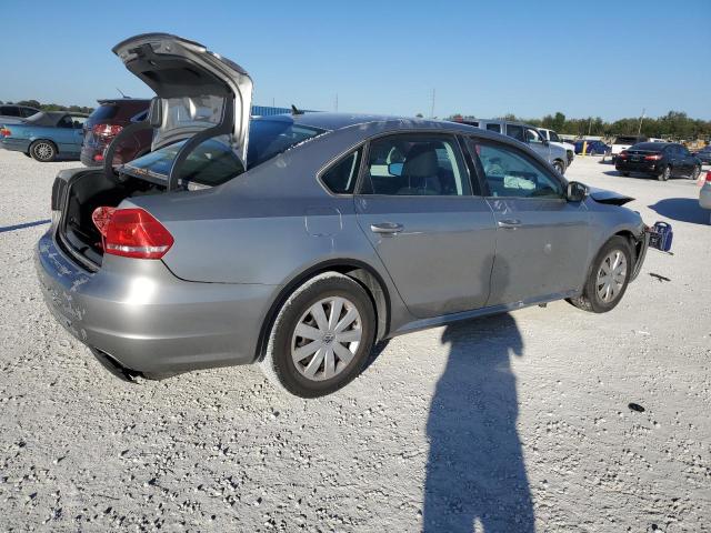  VOLKSWAGEN PASSAT 2013 Silver