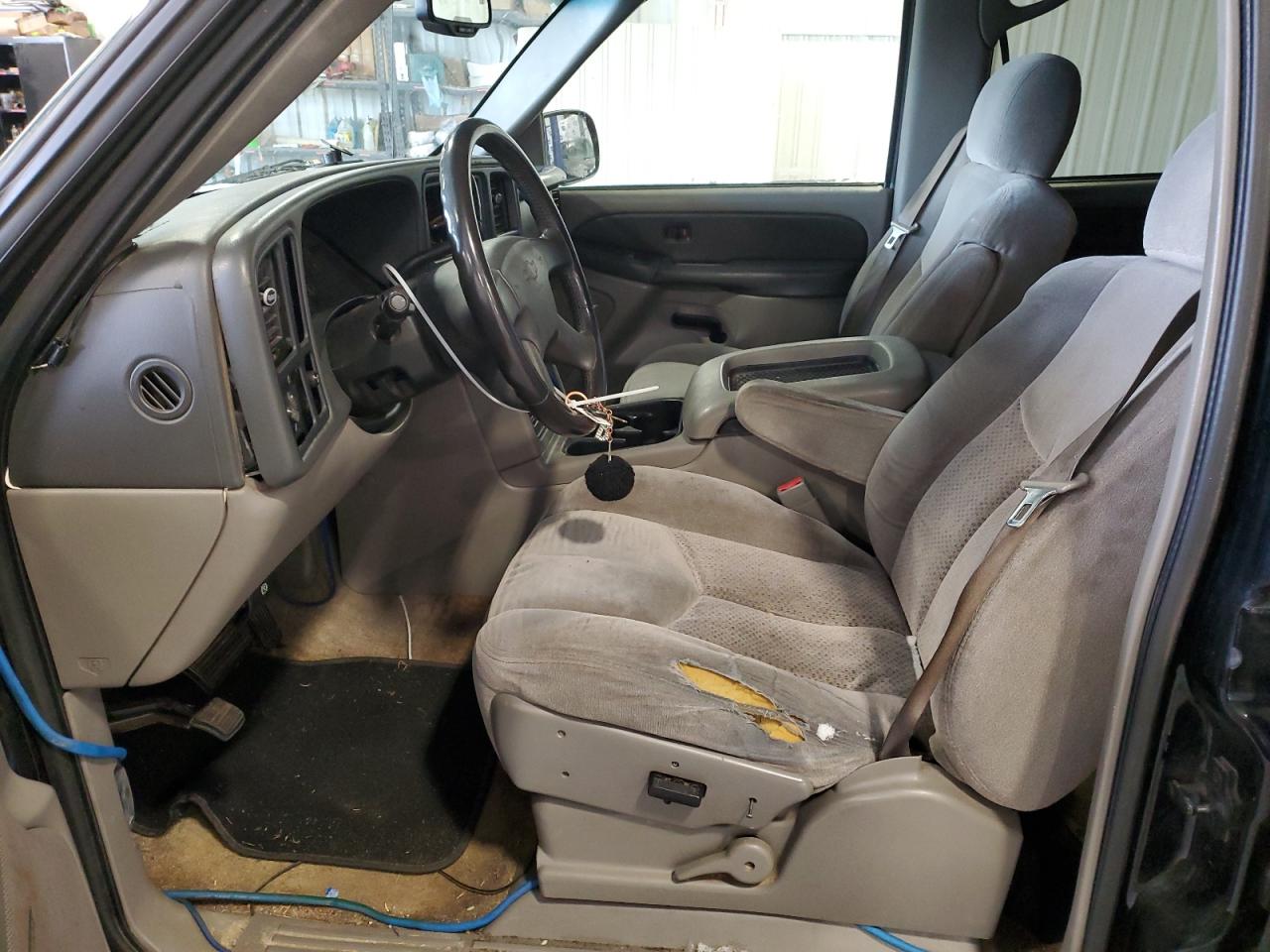 2003 Chevrolet Tahoe - Image 7