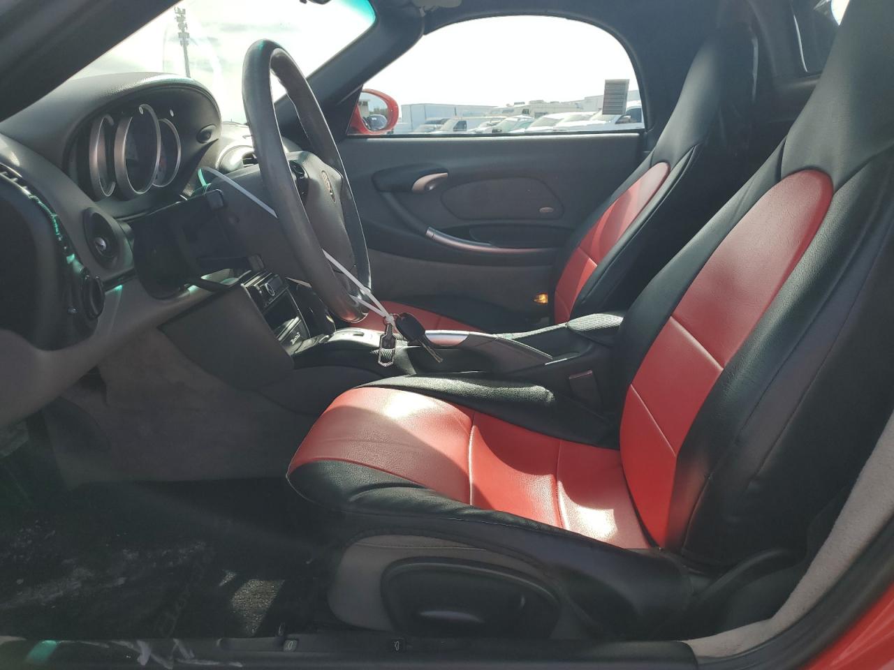 2022 Porsche Boxster - Image 7