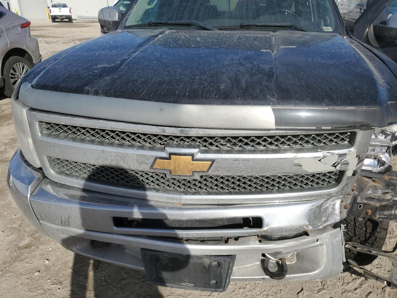 2012 Chevrolet Silverado - Image 11