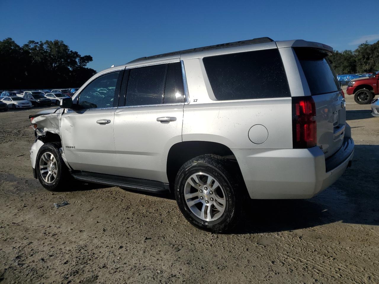 1GNSKBKC7KR168312 2019 CHEVROLET TAHOE - Image 2