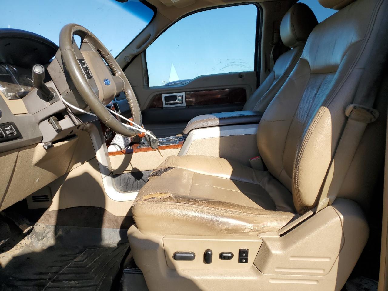 2010 Ford F-150 - Image 7