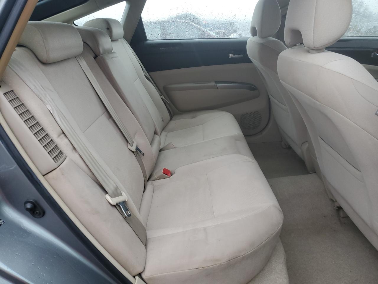2004 Toyota Prius - Image 10