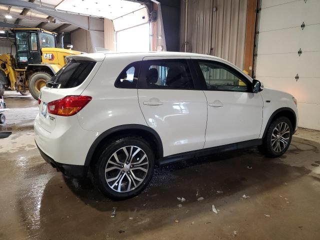  MITSUBISHI OUTLANDER 2017 Biały