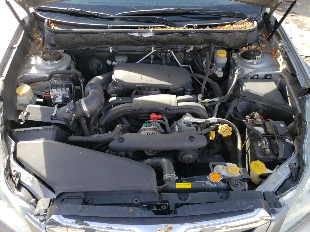 2011 Subaru Outback - Image 12